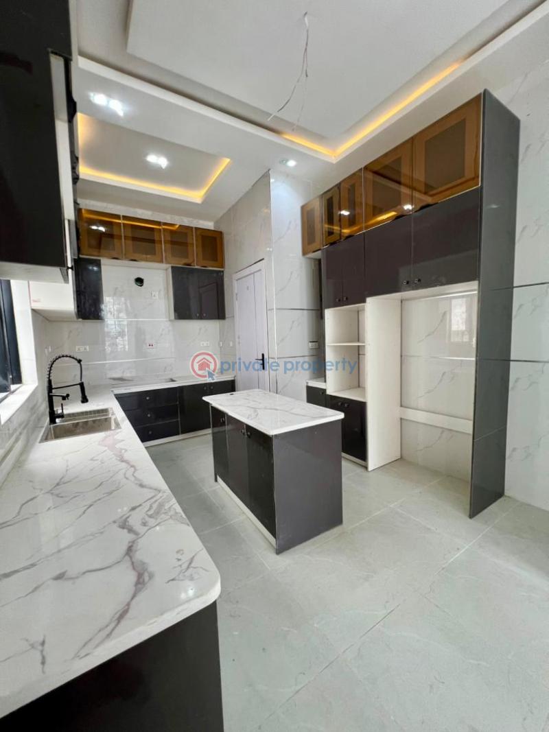 5 bedroom Detached Duplex For Sale Chevron Drive Lekki Lagos - 1