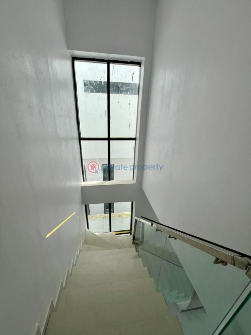 5 bedroom Detached Duplex For Sale Chevron Drive Lekki Lagos - 5