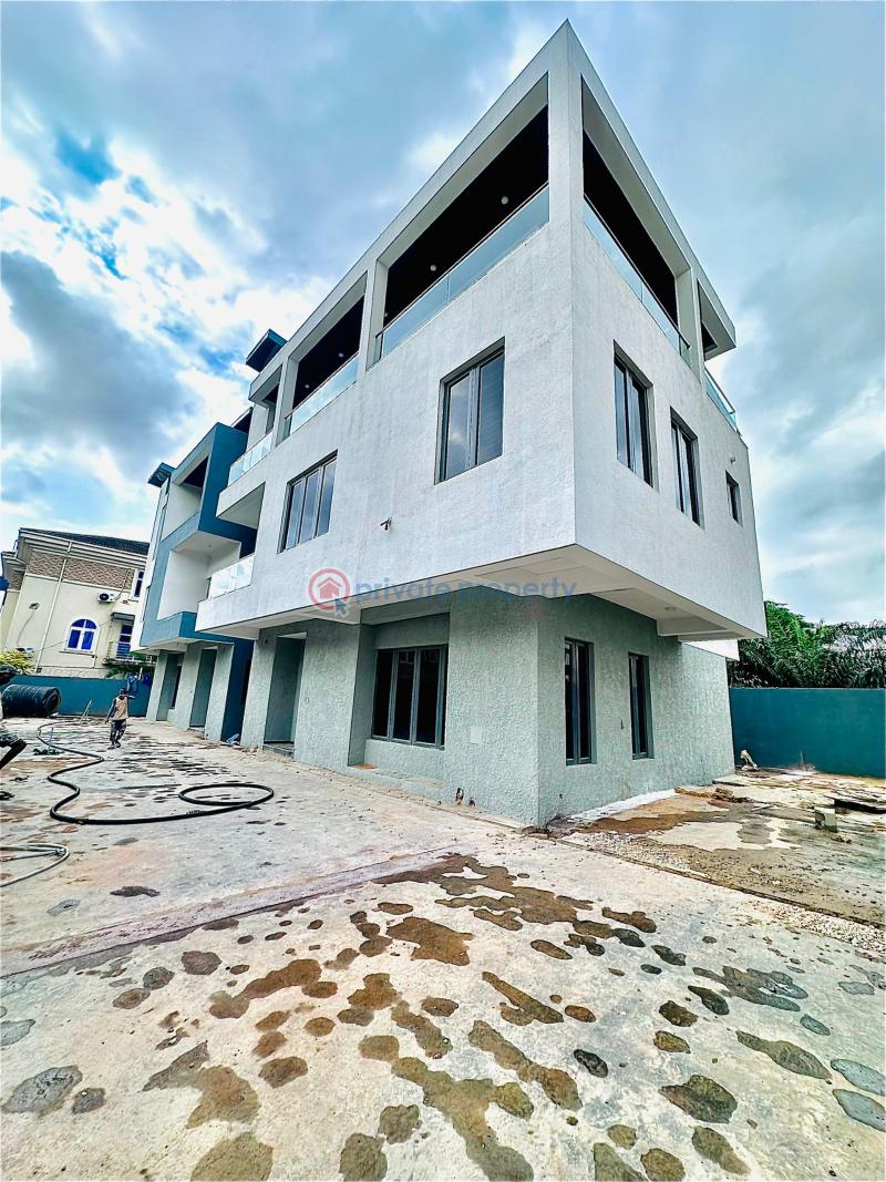 5 bedroom Semi detached Duplex For Sale Ikeja GRA Lagos - 0