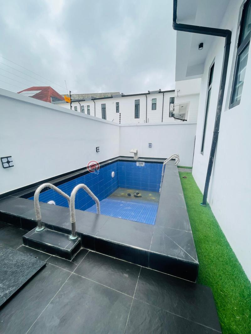 5 bedroom Detached Duplex For Sale Chevron Drive Lekki Lagos - 13