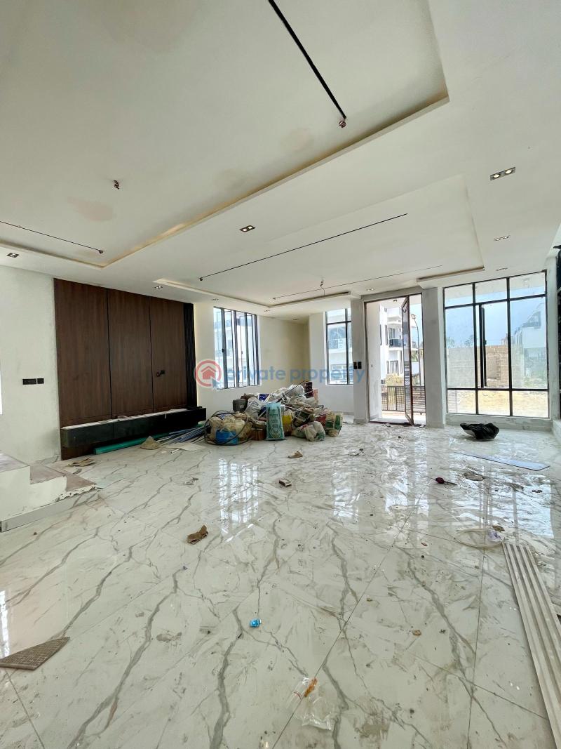 5 bedroom House For Sale Chevron Drive Lekki Lagos - 1