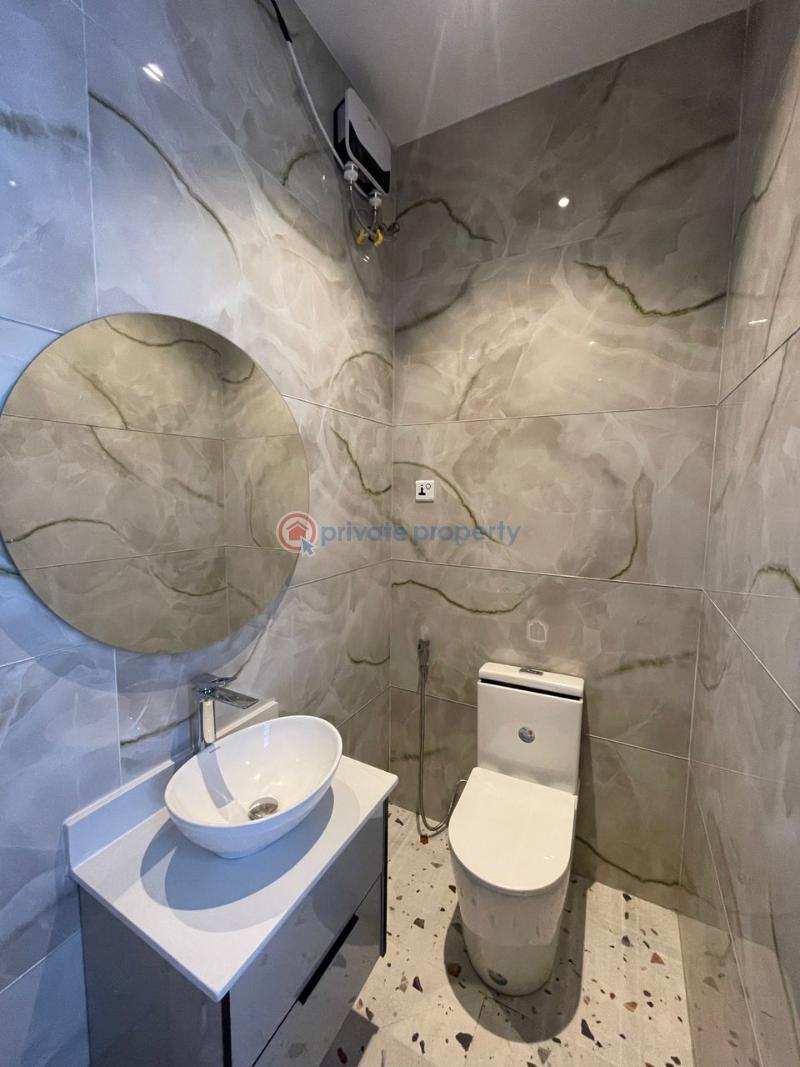 5 bedroom Detached Duplex For Sale Chevron Drive Lekki Lagos - 4