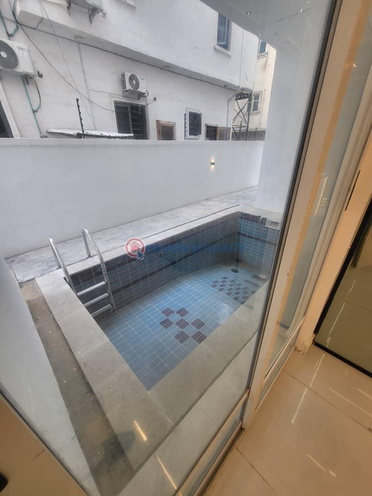 Governors consent / building approval - 7 5 bedroom Detached Duplex For Sale Ologolo Lekki Etiosa Lagos Ologolo Lekki Lagos - 7
