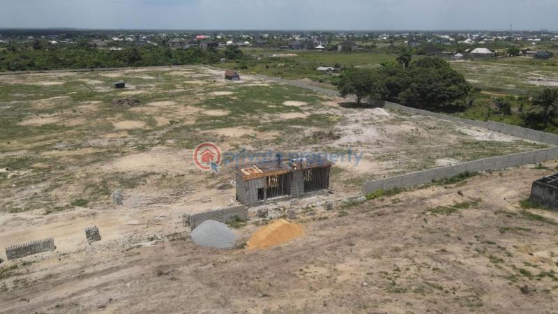Mixed use Land For Sale Ayo Castle In Elerangbe, Off Lekki Epe Expressway Very Close To Alaro City Lekki International Airport Pan Atlantic University Epe Resort Eleran Igbe Ibeju-Lekki Lagos - 0