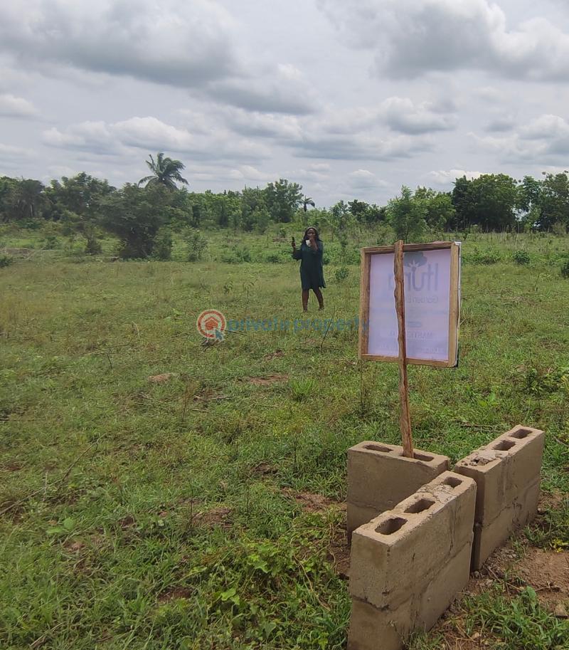 Mixed use Land For Sale Itura Estate Directly Facing Road Ibadan Oyo - 1