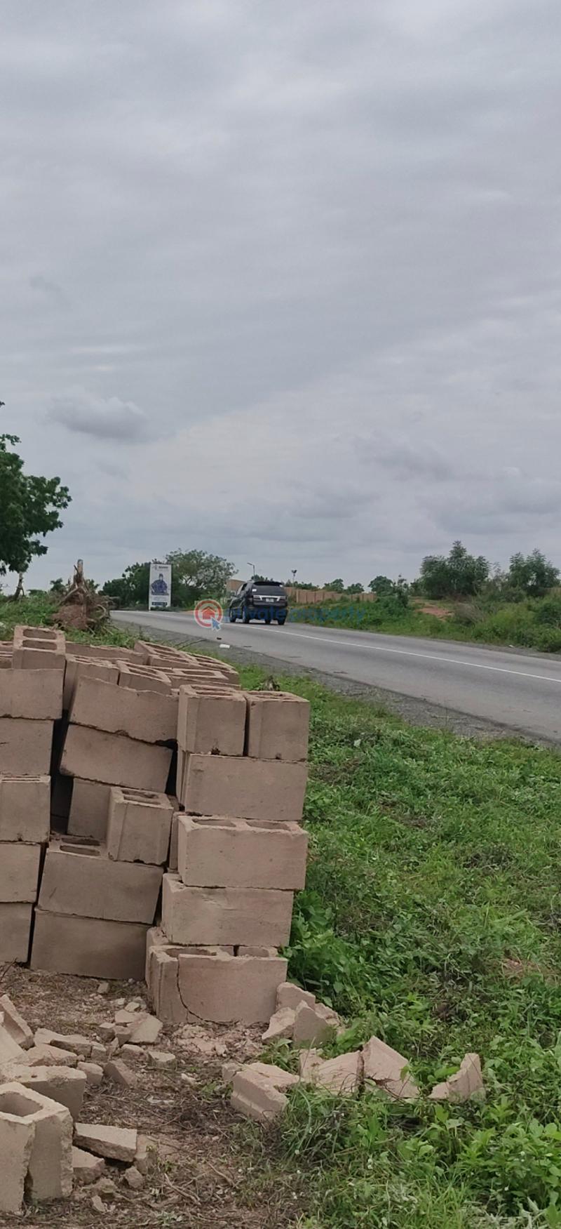 Mixed use Land For Sale Itura Estate Directly Facing Road Ibadan Oyo - 2