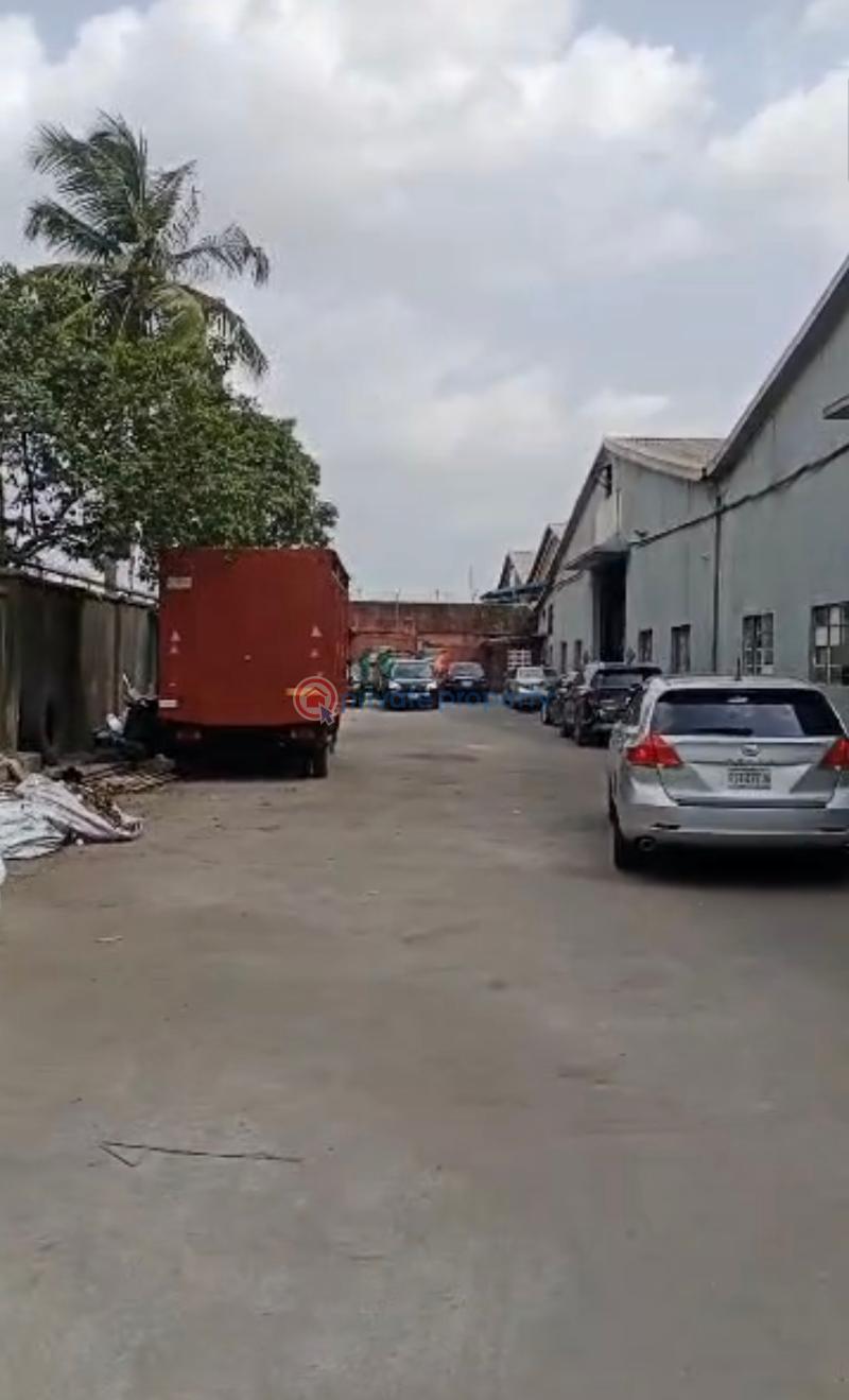 Warehouse For Sale Eric Moore Surulere Lagos - 5