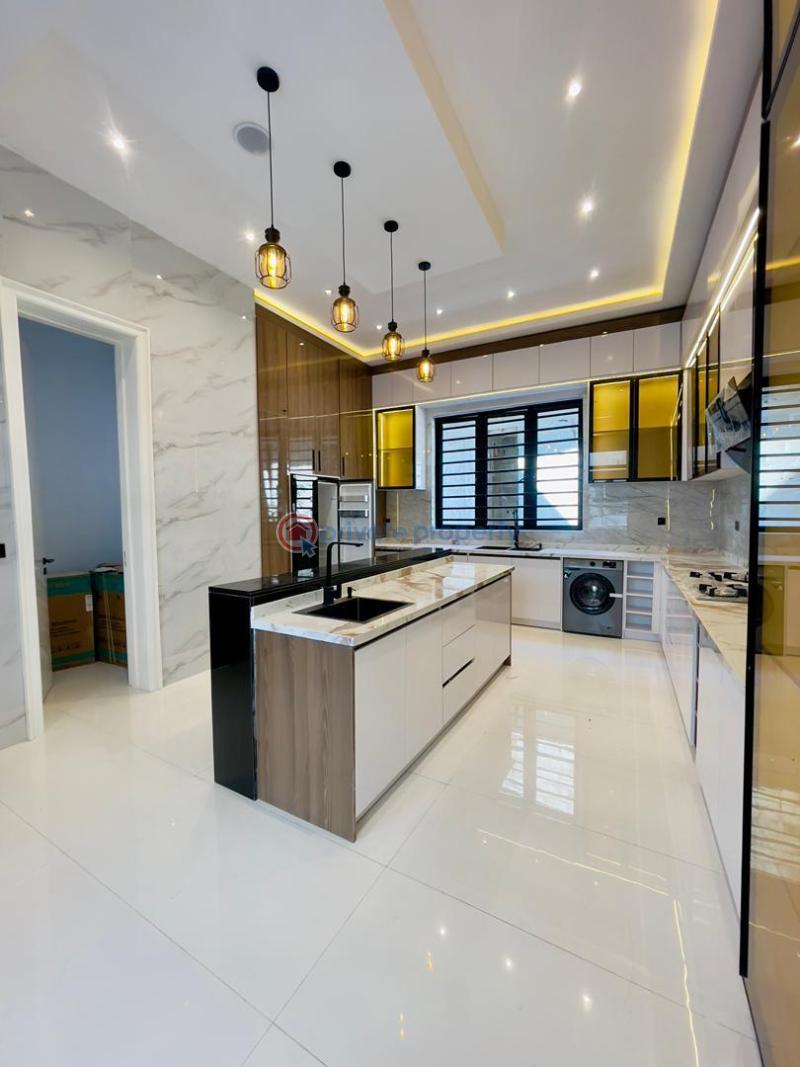 5 bedroom Detached Duplex For Sale Lekki County Ikota Lekki Lagos - 6