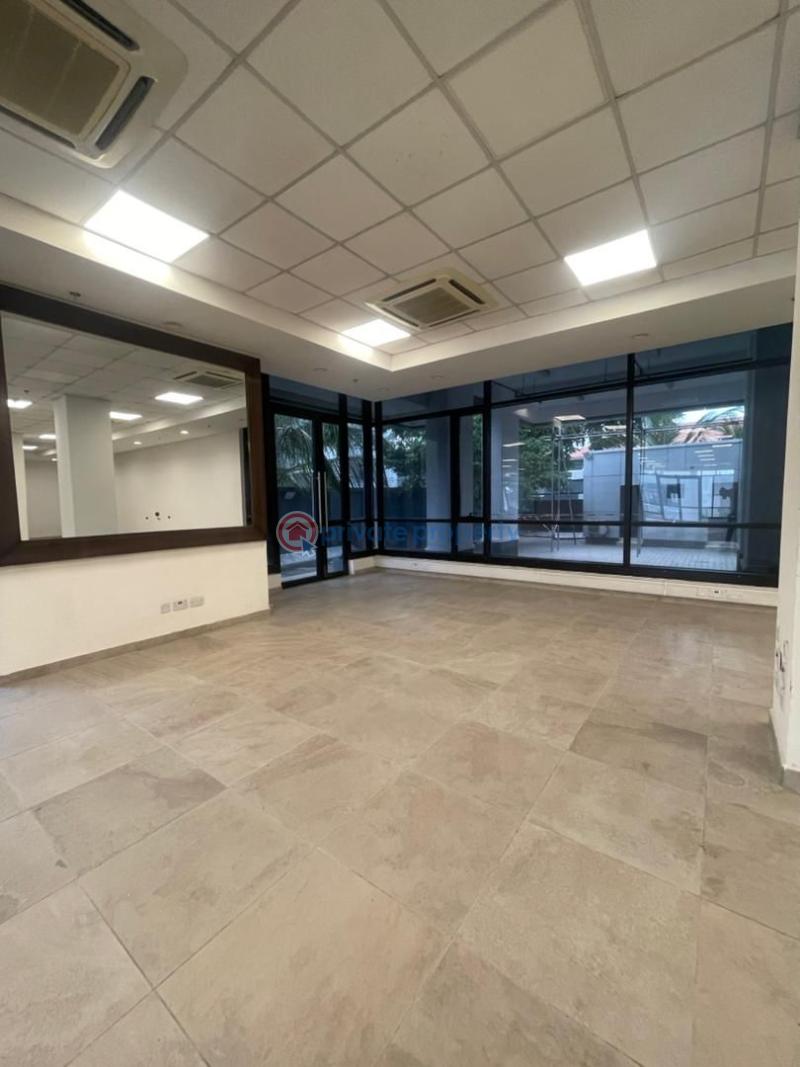 Mall/Complex/Plaza For Rent Lekki Phase 1 Lagos