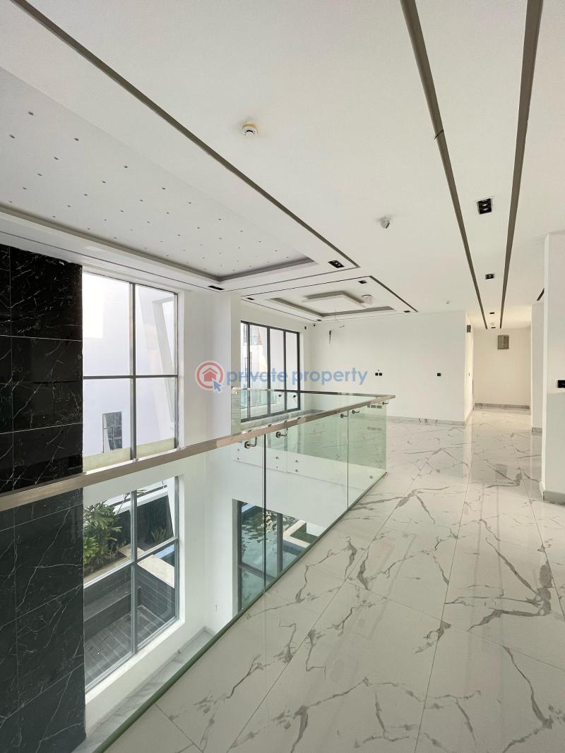 Grande 5 bedroom detached home on two floors - 16 5 bedroom Detached Duplex For Sale Osapa Lekki Lagos - 16