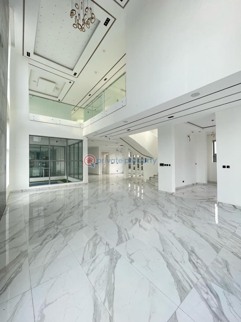 Grande 5 bedroom detached home on two floors - 5 5 bedroom Detached Duplex For Sale Osapa Lekki Lagos - 5