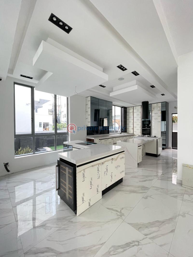Grande 5 bedroom detached home on two floors - 13 5 bedroom Detached Duplex For Sale Osapa Lekki Lagos - 13