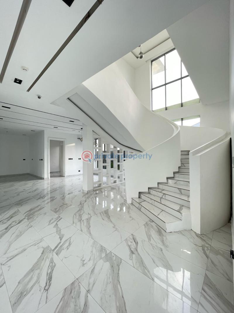 Grande 5 bedroom detached home on two floors - 7 5 bedroom Detached Duplex For Sale Osapa Lekki Lagos - 7