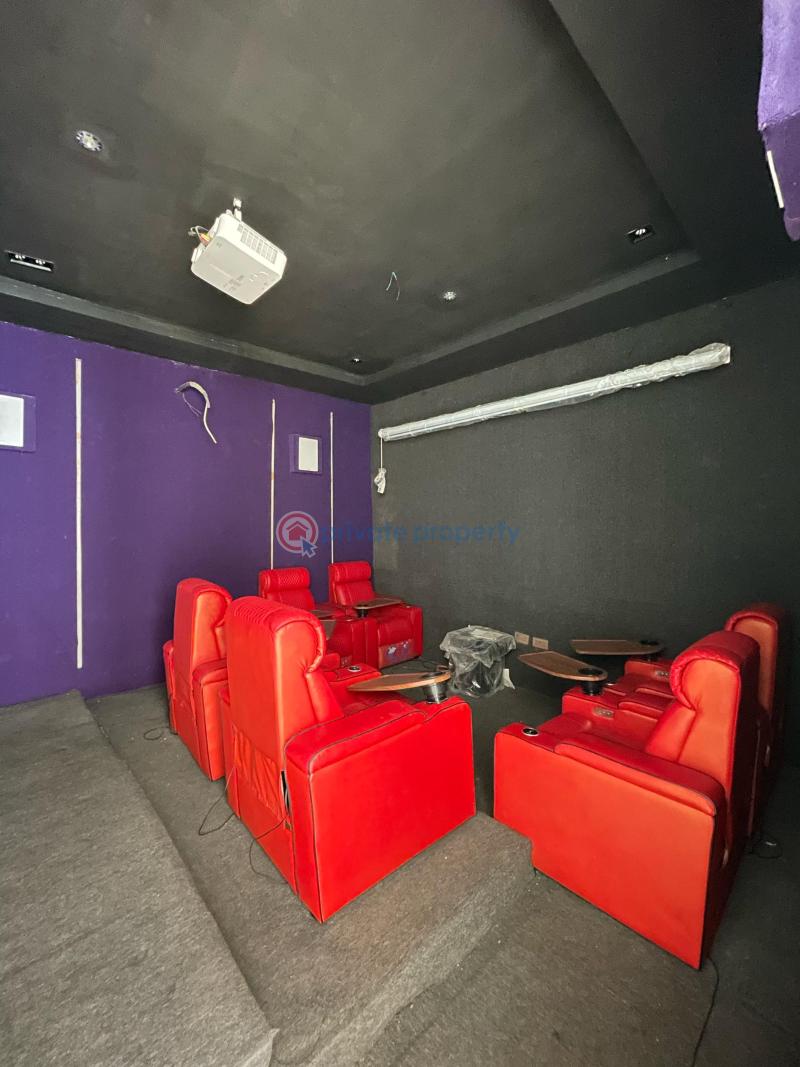 Grande 5 bedroom detached home on two floors - 14 5 bedroom Detached Duplex For Sale Osapa Lekki Lagos - 14