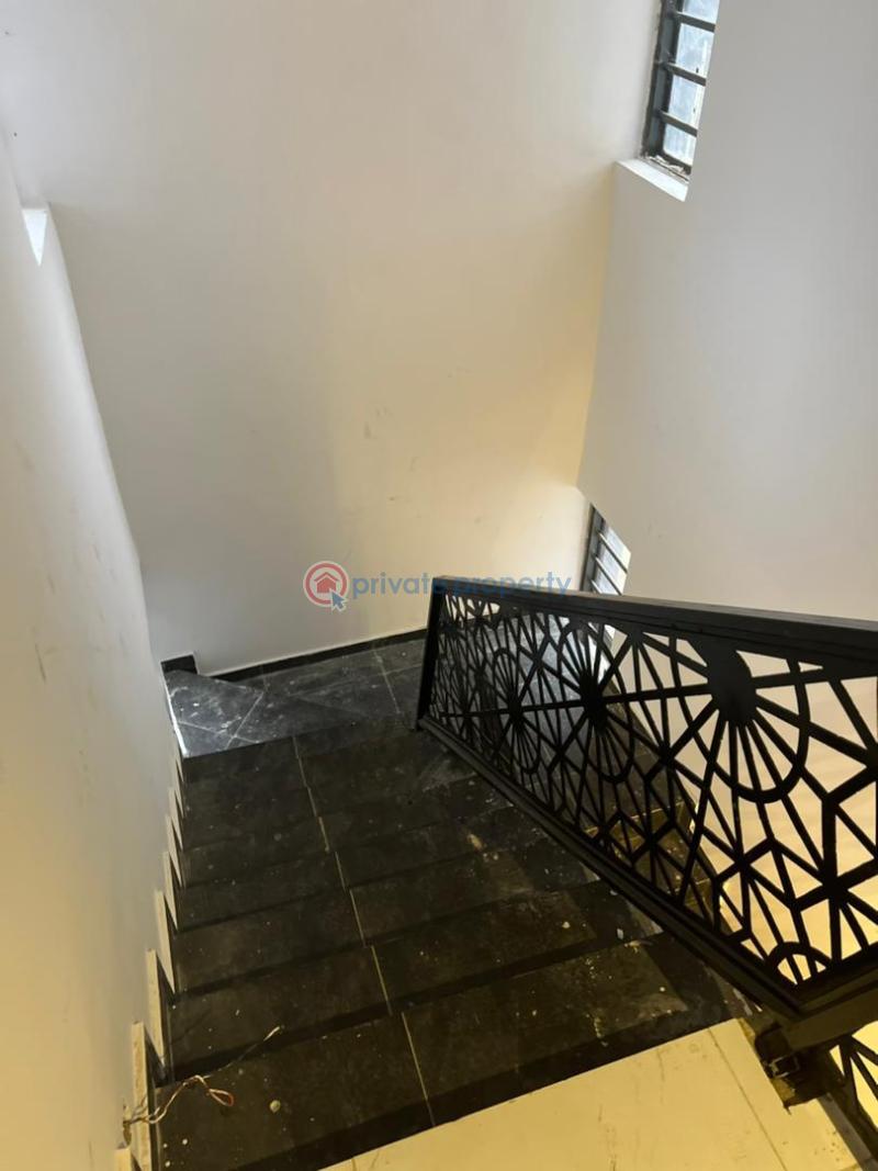 4 bedroom Detached Duplex For Sale Oluyole Estate Ibadan Oyo - 2