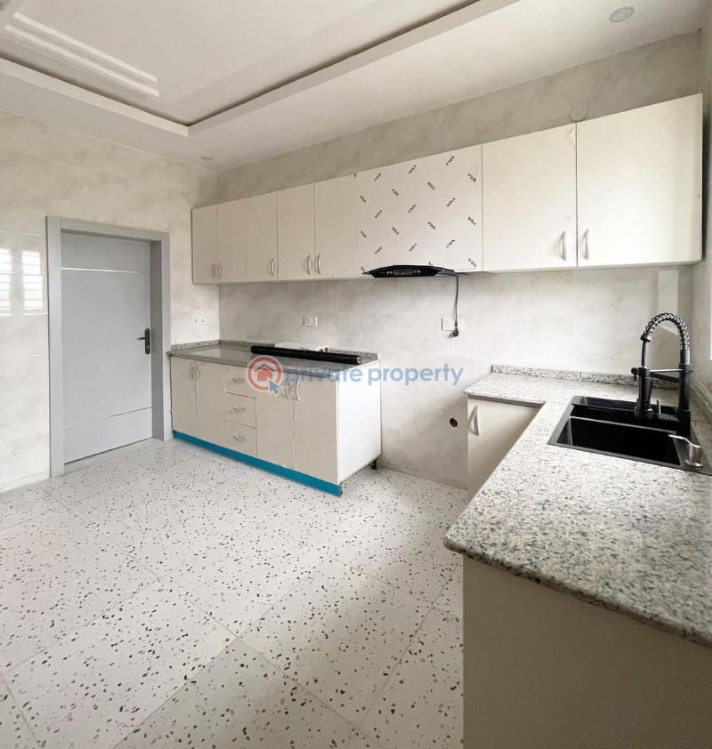 6 bedroom Townhouse For Sale Secure Estate At Orchid Road Lekki Lekki Expressway Lagos - 4