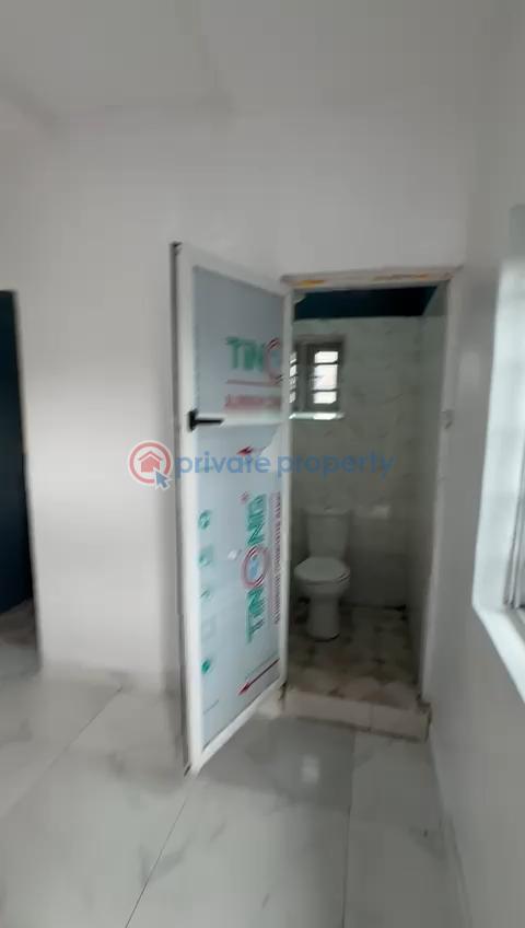 Ground floor roomself - 2 1 bedroom Self Contain For Rent Onipanu Shomolu Lagos - 2