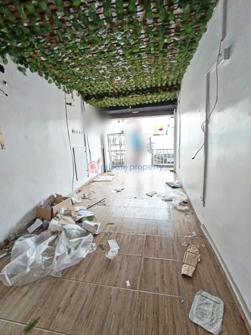 Ground floor shop space - 2 1 bedroom Shop For Rent Lekki Phase 1 Lagos - 2