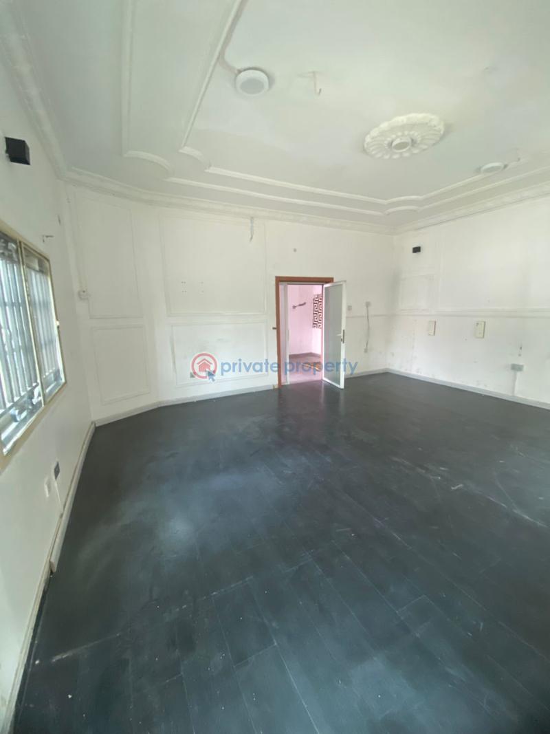 Commercial Property For Rent Lekki Phase 1 Lagos - 3