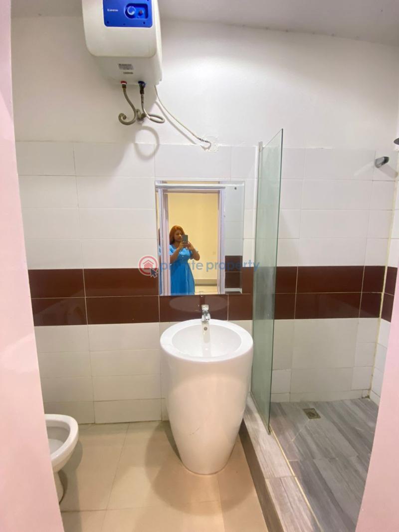 2 bedroom Block Of Flats For Rent Lekki Phase 1 Lagos - 2