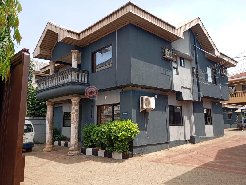 10 bedroom Restaurant/Bar For Sale Blf Unizik Junction Awka Awka South Anambra - 1
