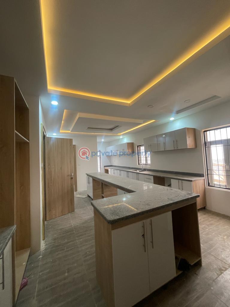 6 bedroom Duplex For Sale Guzape Abuja Phase 1  - 15