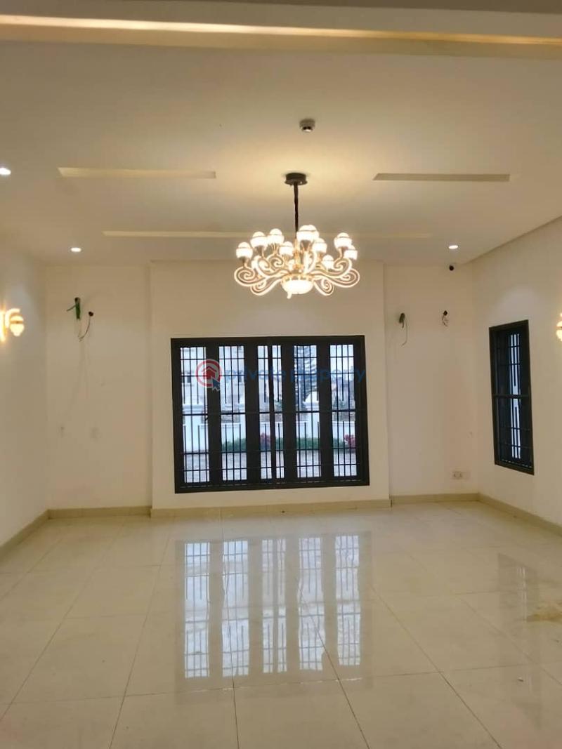 7 bedroom House For Sale Guzape Abuja Phase 1  - 2
