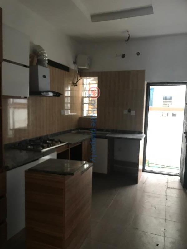 4 bedroom Terrace For Sale G.r.a Ikota Lekki Lagos - 1