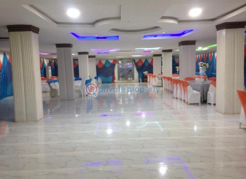 For sale 8 bedroom Event Hall Iyana Ilogbo Ojo Lagos (PID 2PAQTG