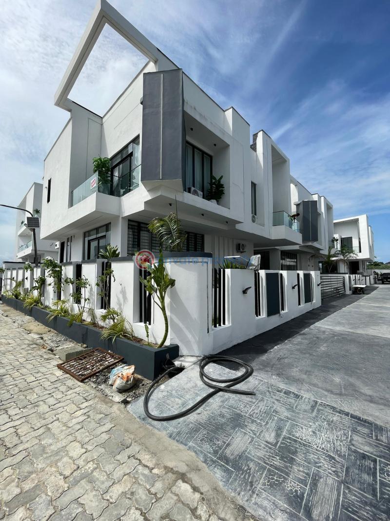 Detached Duplex For Sale Hampton Lake Estate, Chevron Alternative Route, Lekki, Lagos State Chevron Drive Lekki Lagos - 1