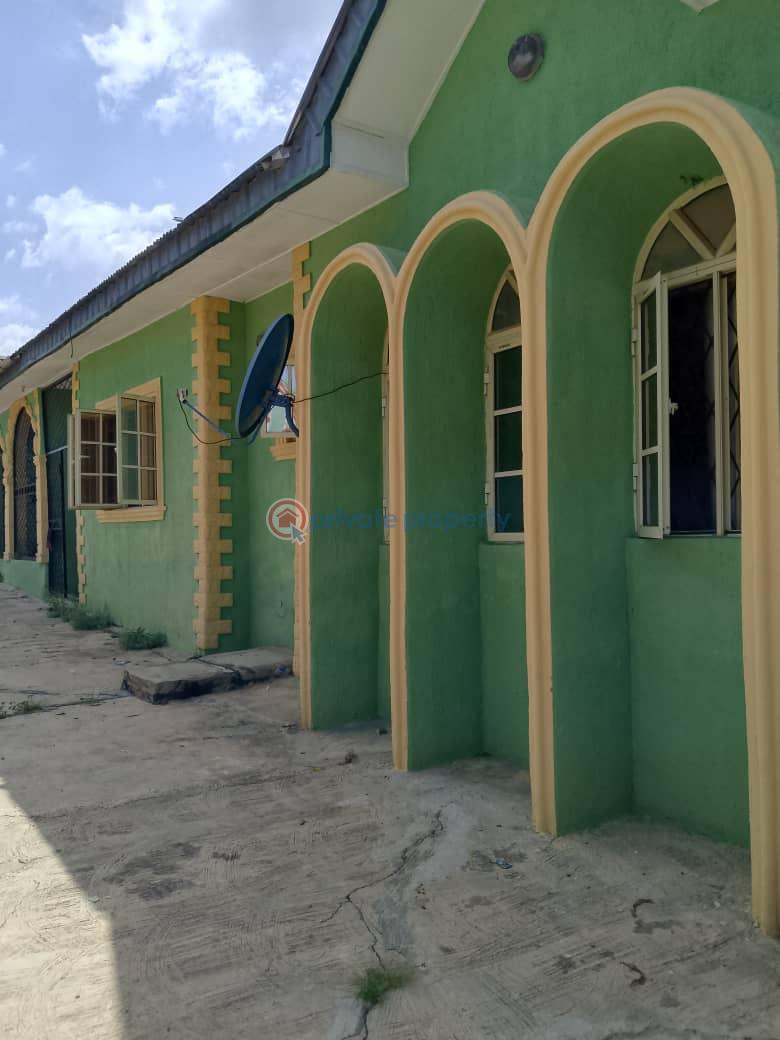 Flat & Apartment For Sale Harmony Estate, Elebu, Akala Express Akala Express Ibadan Oyo - 1