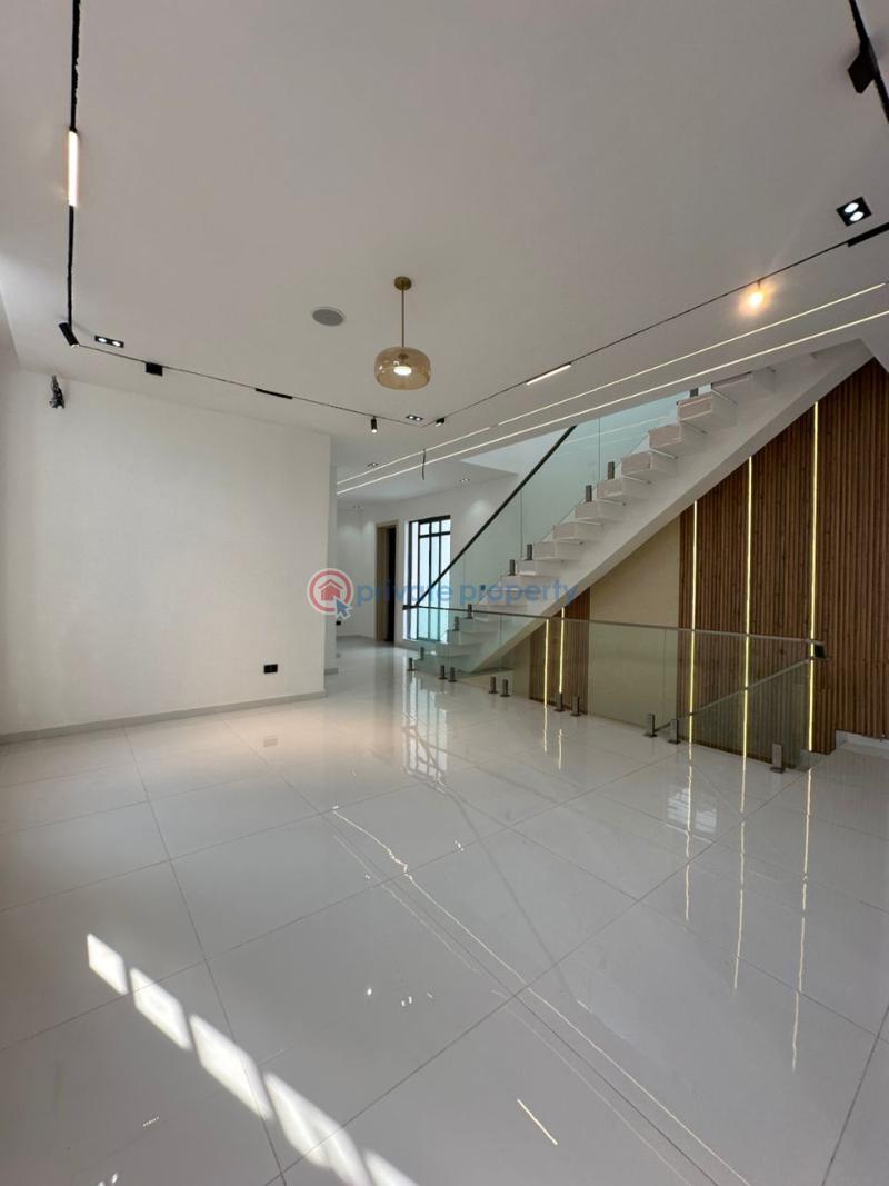 6 bedroom Duplex For Sale Chevron Drive Lekki Lagos - 3