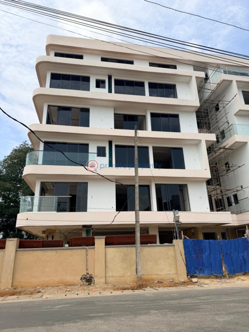 4 bedroom Maisonette For Sale Shonny Highway Shonibare Estate Maryland Lagos - 1