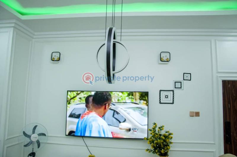 2 bedroom Short Stay Short let Flat 2, House 2. Inspire Home Estate. No 2, Munzali Jibril Street, Nepa Junction,apo Dutse, Abuja, Fct. Dutse Abuja Phase 2  - 4