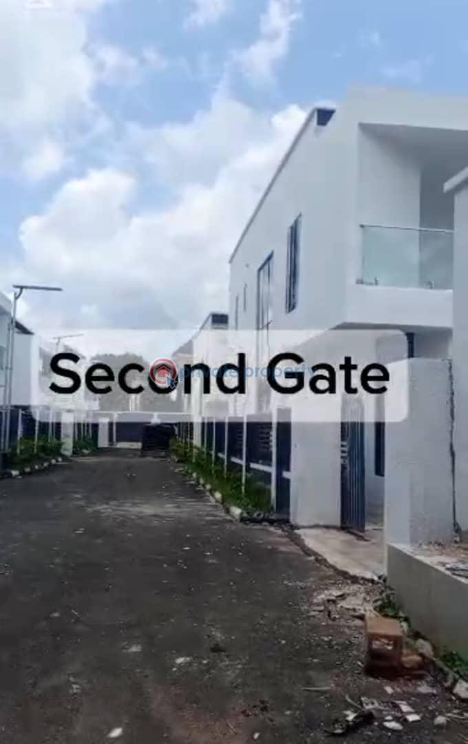 5 bedroom Detached Duplex For Sale Close To Independence Layout Goverment House Enugu Area  - 5