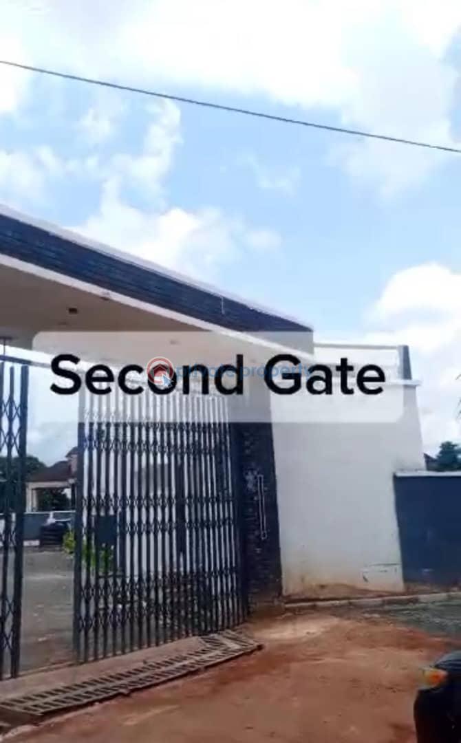5 bedroom Detached Duplex For Sale Close To Independence Layout Goverment House Enugu Area  - 4
