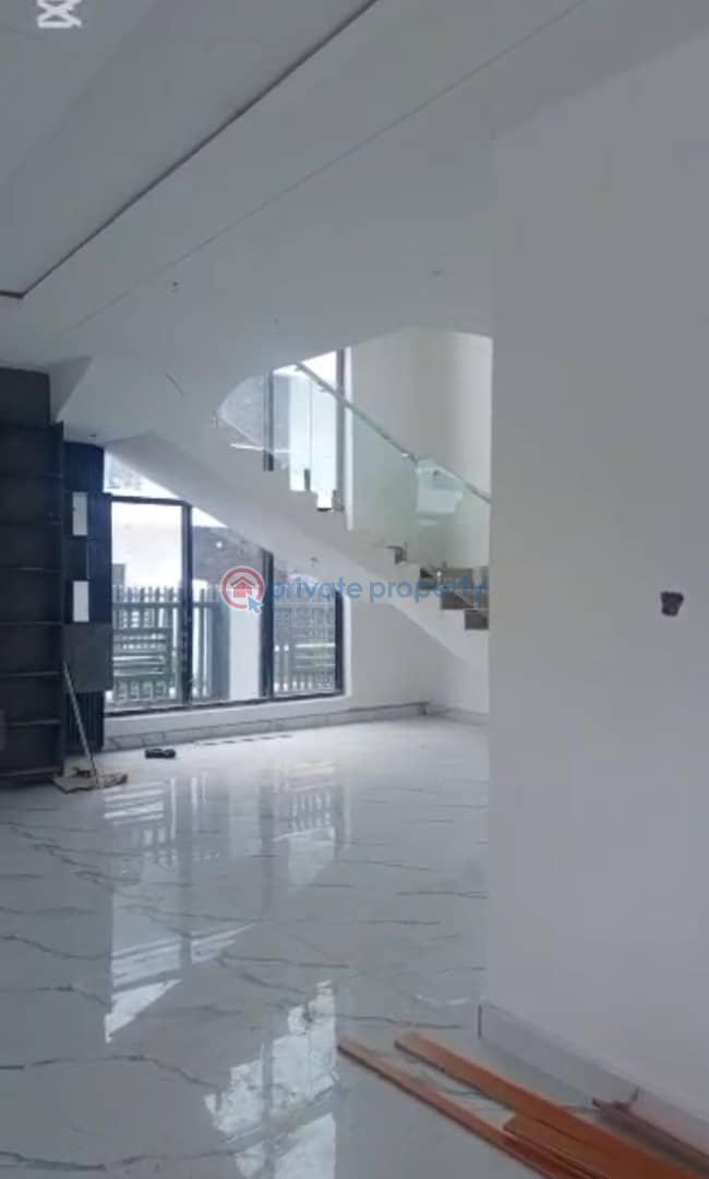 5 bedroom Detached Duplex For Sale Close To Independence Layout Goverment House Enugu Area  - 7