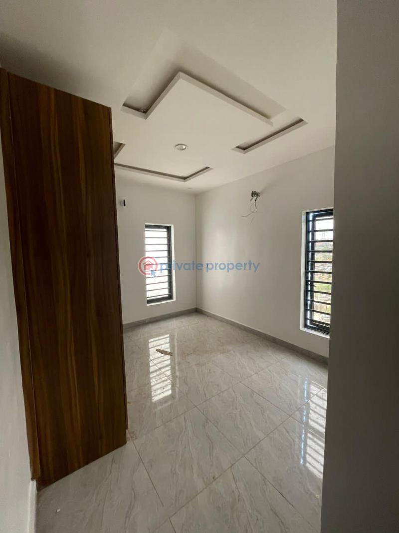 4 bedroom Detached Duplex For Sale Omole Phase 1 Ojodu Lagos - 4