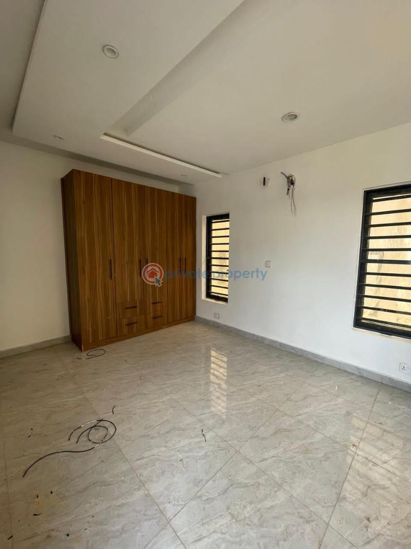 4 bedroom Detached Duplex For Sale Omole Phase 1 Ojodu Lagos - 0
