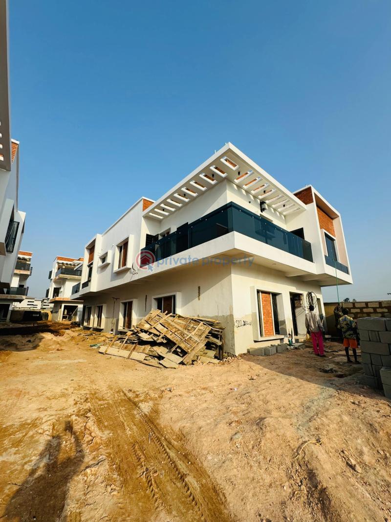 4 bedroom Semi detached Duplex For Sale Ogudu Ojota Lagos - 11