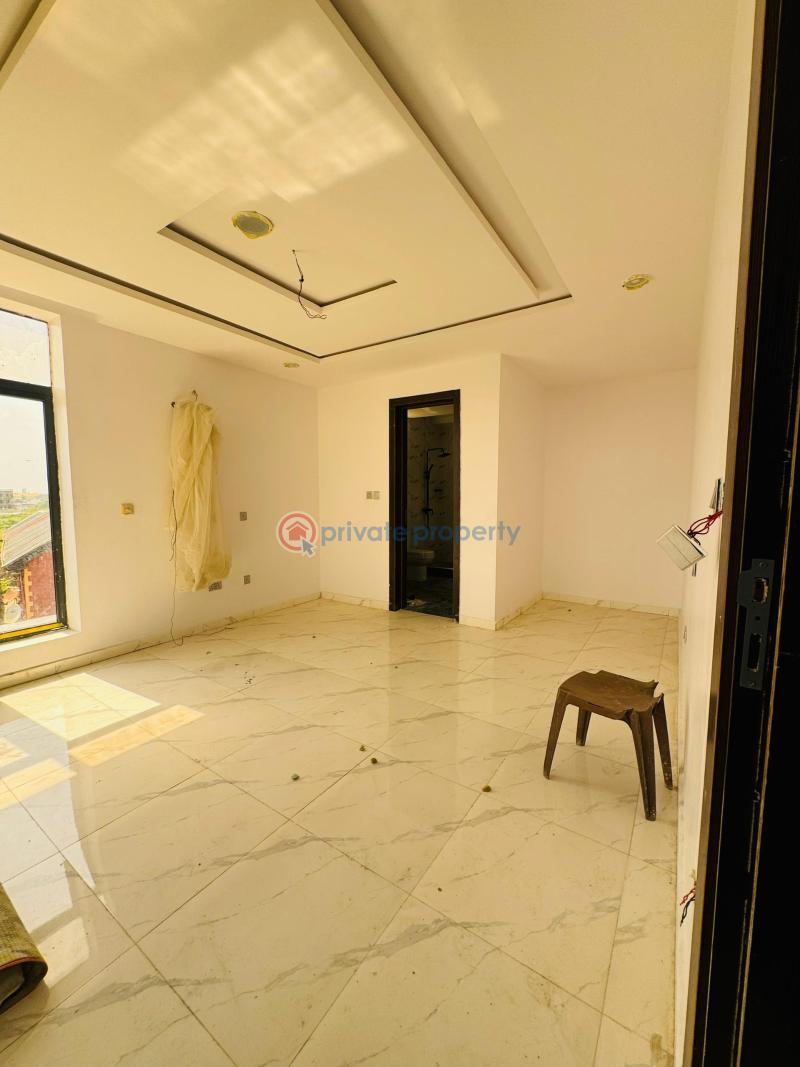 4 bedroom Semi detached Duplex For Sale Ogudu Lagos - 2
