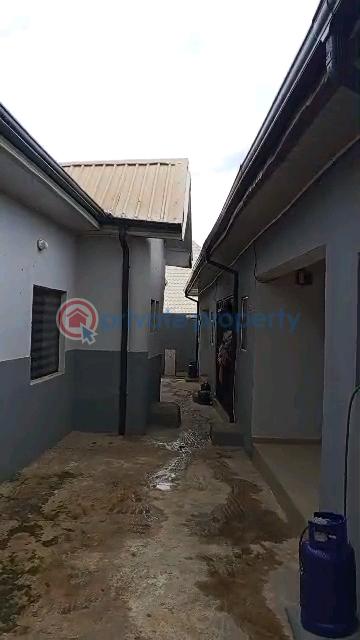 10 bedroom Hotel For Sale Close To Prison Gate Kuje Abuja Phase 4  - 4
