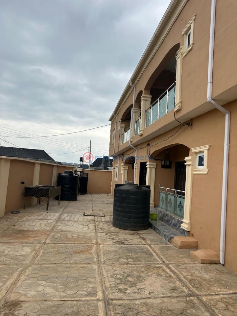 3 bedroom Block Of Flats For Rent Dove Estate Ajila Elebu Akala Express Ibadan Oyo - 5