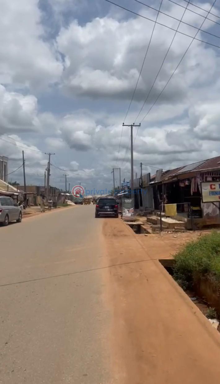 For sale Land Along Ugbor Road Village Road, Benin City , Edo State