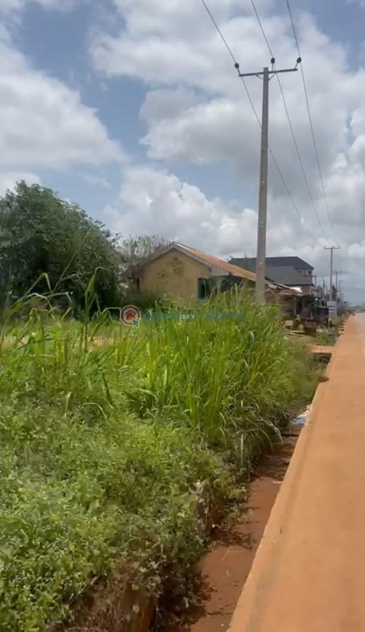 For sale Land Along Ugbor Road Village Road, Benin City , Edo State