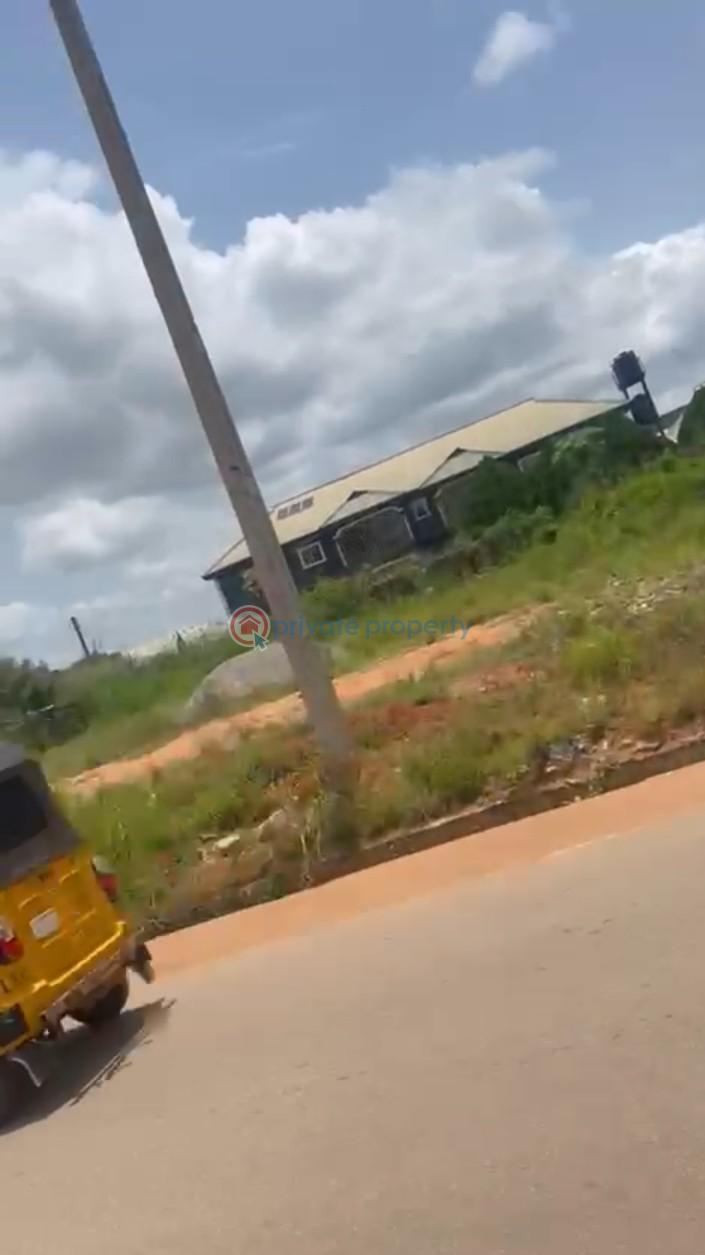 For sale Land Along Ugbor Road Village Road, Benin City , Edo State