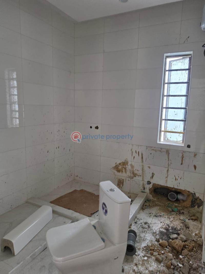 5 bedroom Semi detached Duplex For Sale Magodo Please 2 Magodo GRA Phase 2 Kosofe/Ikosi Lagos - 1