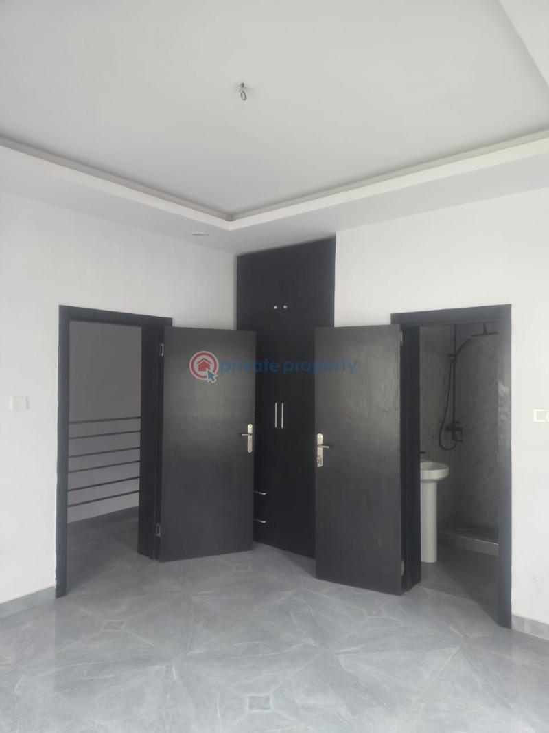 5 bedroom Semi detached Duplex For Sale Muri Folamhi Ogudu Gra Phase1 Pako Bus Stop Ogudu GRA Lagos - 3