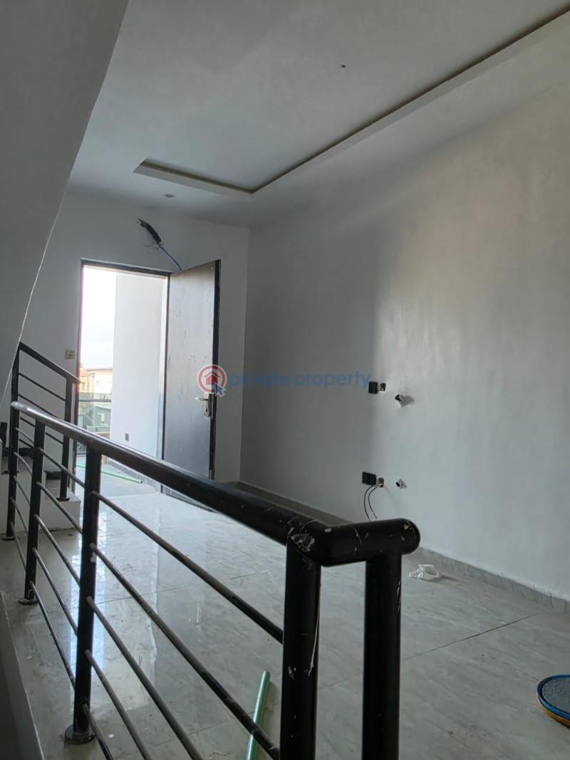4 bedroom Semi detached Duplex For Sale Muri Folamhi Ogudu Gra Phase1 Pako Bus Stop Ogudu GRA Lagos - 5