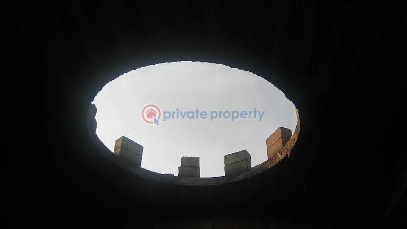 10 bedroom Hotel For Sale Along Ibiza Road Behind Asaba Airport Ulo Area Asaba Delta - 3